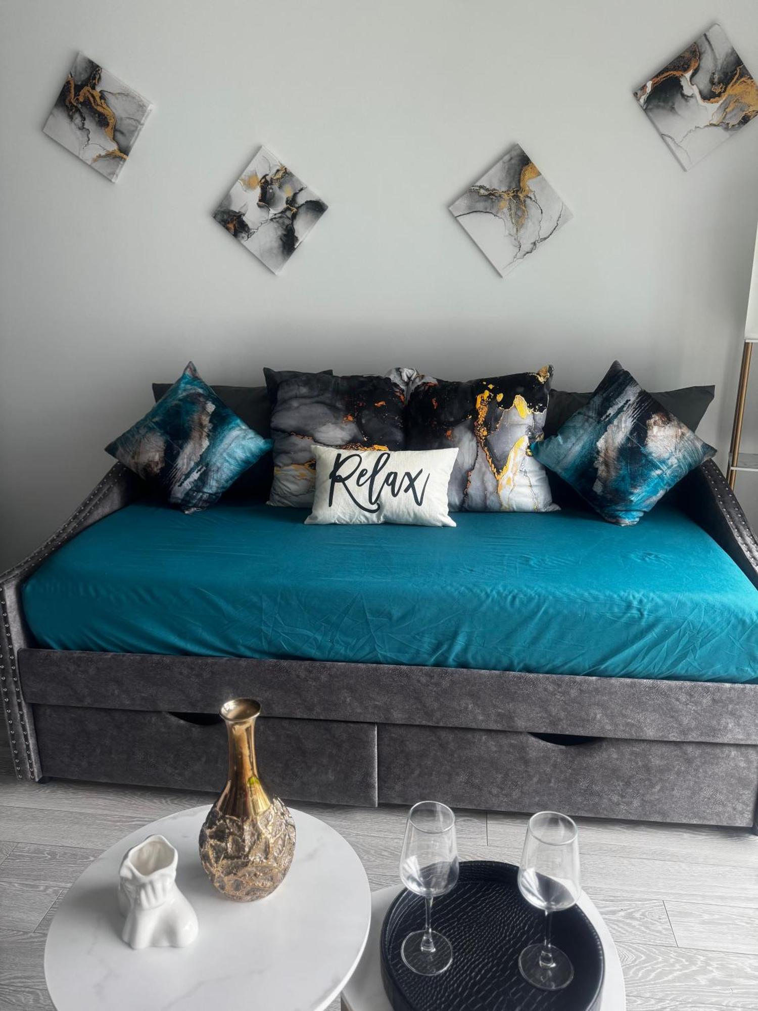 Penthouse Chic Bedroom Apartment